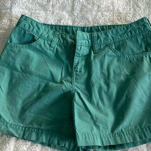 Patagonia chino shorts, women’s size 4.